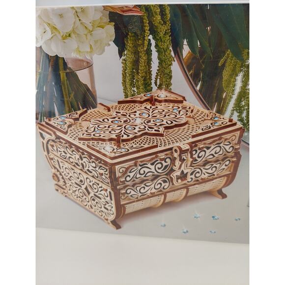 Wood Trick Mechanical 3D Puzzle DIY Treasure Box With Swarovski Crystals - Picture 5 of 5